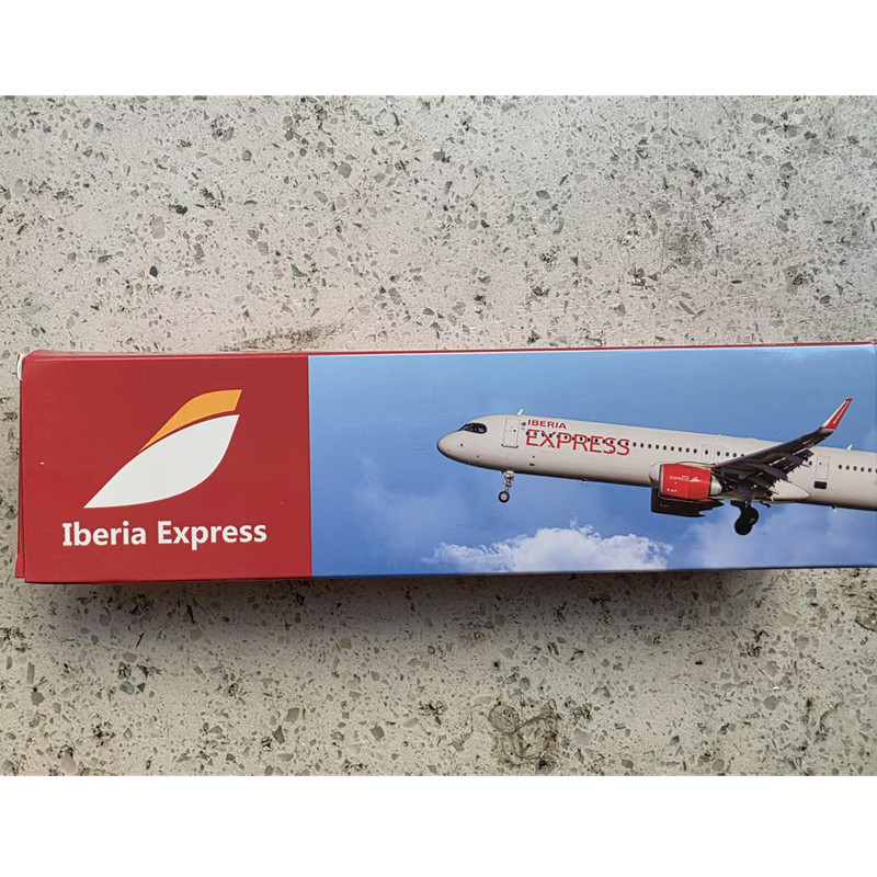 Новый масштаб 1:200 A321NEO Ис – обзор и цена Model Airplane Plastic